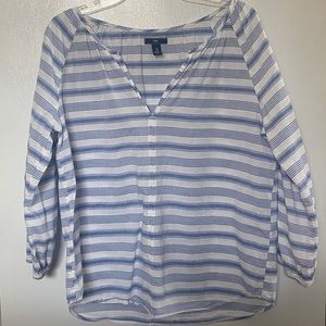 Gap medium white and blue striped shirt